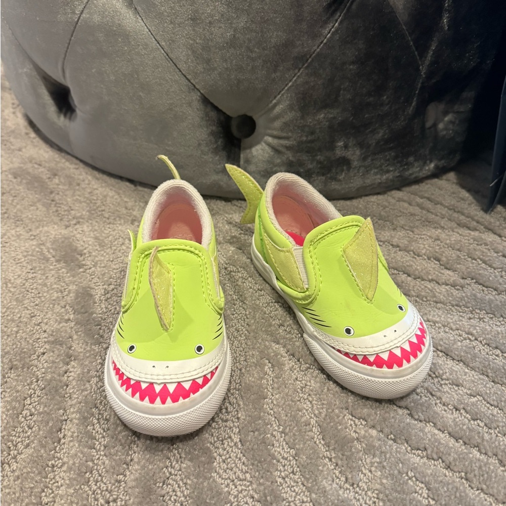 Vans sneakers. Size 7. Excellent condition